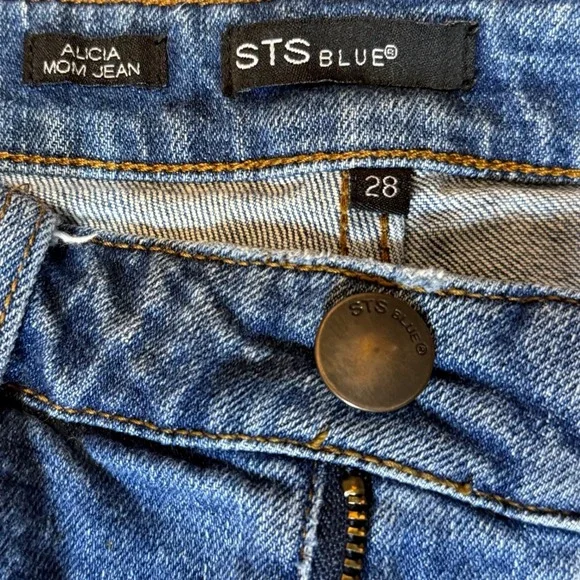 STS Blue Alicia Mom Jeans Size 28 Distressed Raw Hem Denim Ankle Cropped - Picture 5 of 11